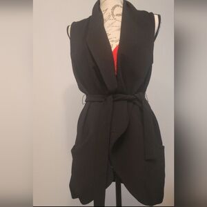 NWOT Elaine Rose black sleeveless vest